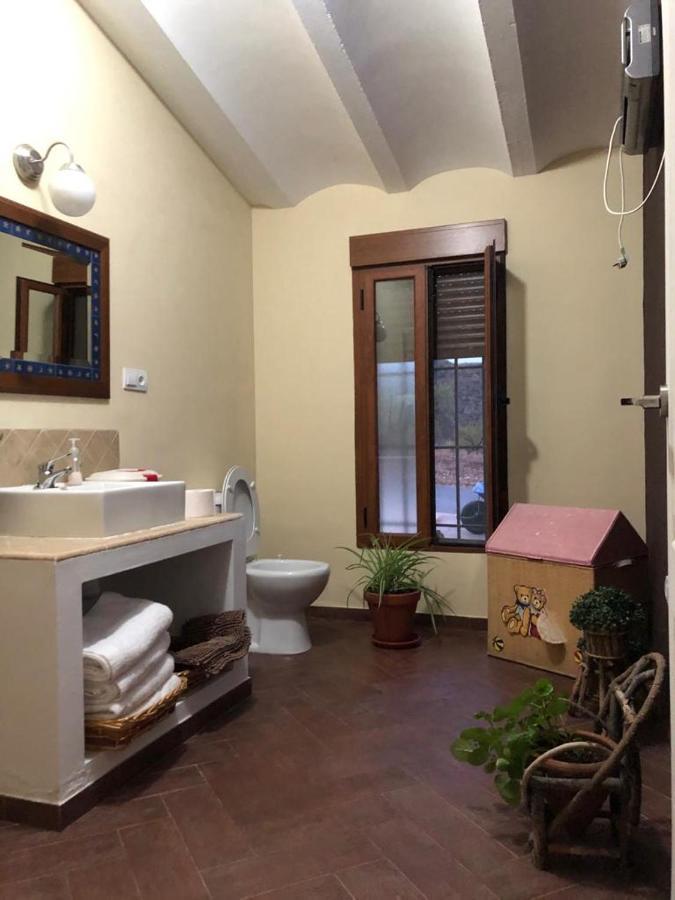 Vivienda Rural Embalse San Clemente Guest House Huescar Ngoại thất bức ảnh